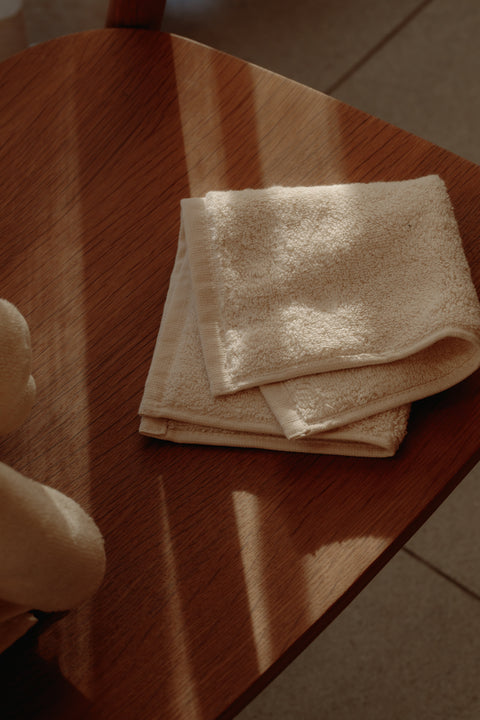 undyed organic washcloth by Takasa.co