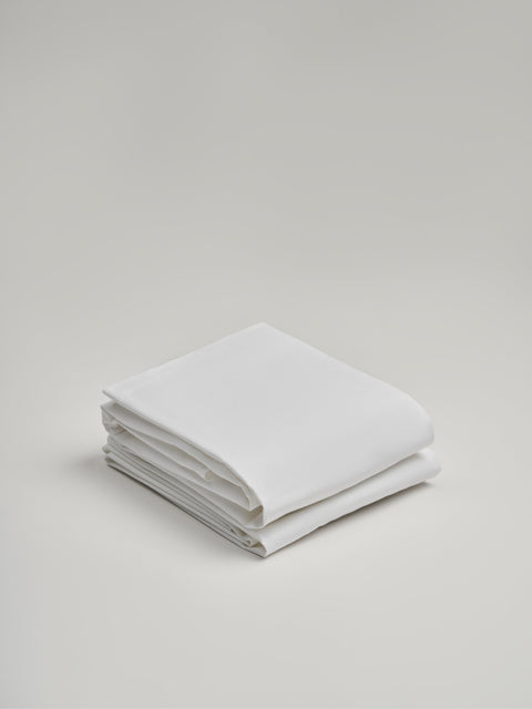Organic and Fairtrade Cool + Crisp Cotton Bed Sheet Set in White#color_white