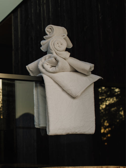 Organic and Fairtrade Cotton Bath Towel in White#color_white