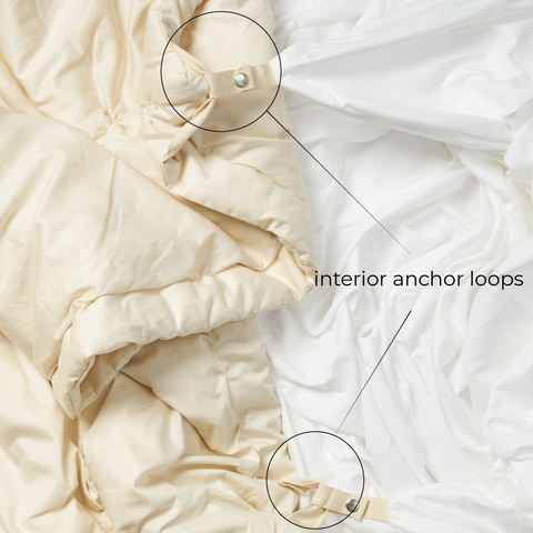 Duvet with interior anchors