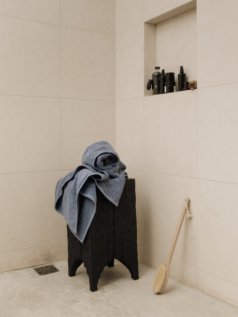 Organic and Fairtrade Cotton Bath Towel in Alps#color_alps