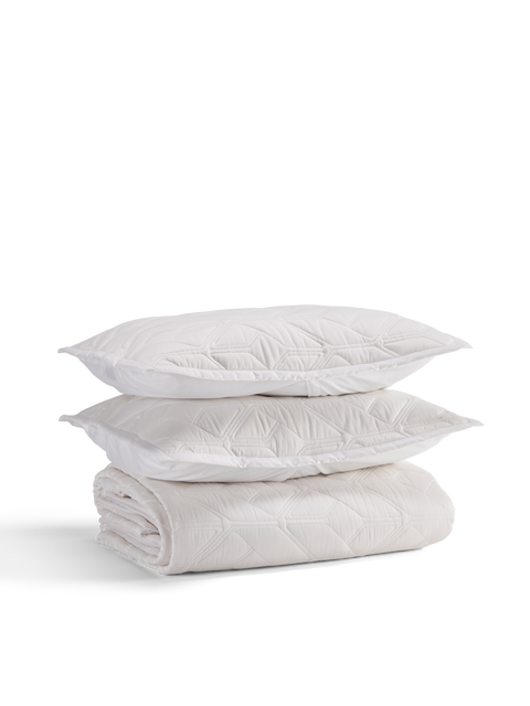 Icon Quilted Organic Cotton Comforter Set in White#color_white