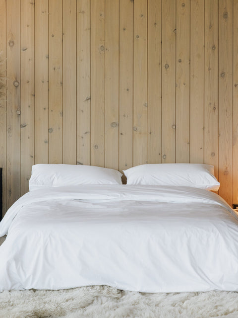 Organic and Fairtrade Warm + Luxurious Cotton Bed Sheet Set in White#color_white