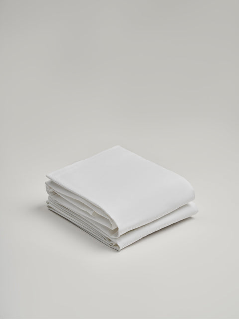 Organic and Fairtrade Warm + Luxurious Cotton Bed Sheet Set in White#color_white